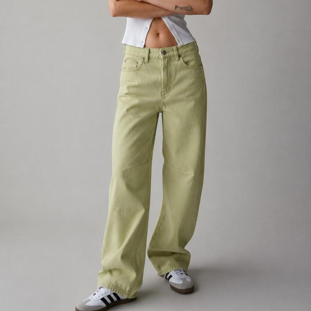 NWT BDG Logan Barrel Leg Jeans 28 Pistachio